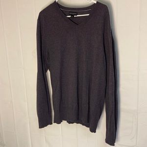 Banana Republic large purple V-neck sweater